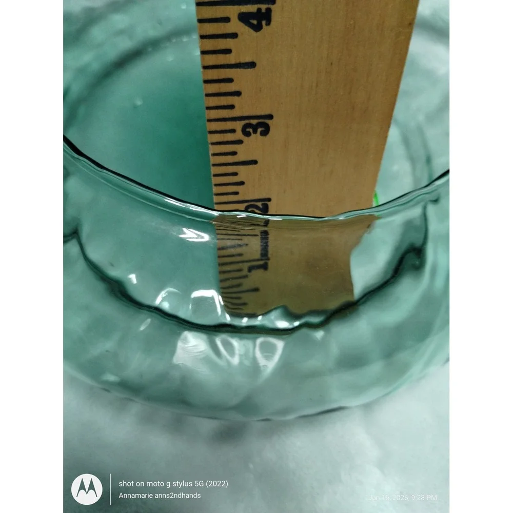 N/A green glass